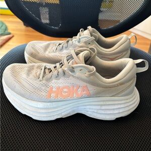 Hoka Women's Beige and White Athletic Shoes - Size 8